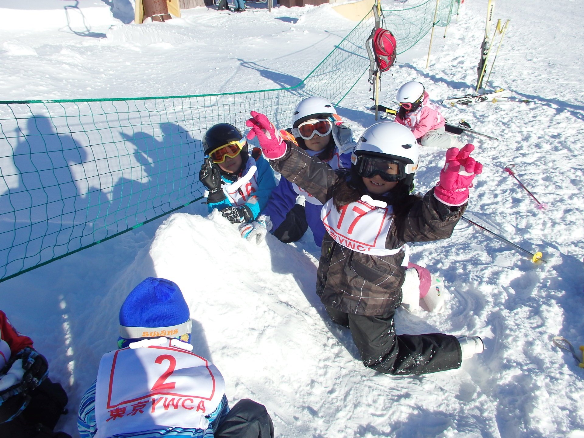 スキー雪遊び_HP用.jpg